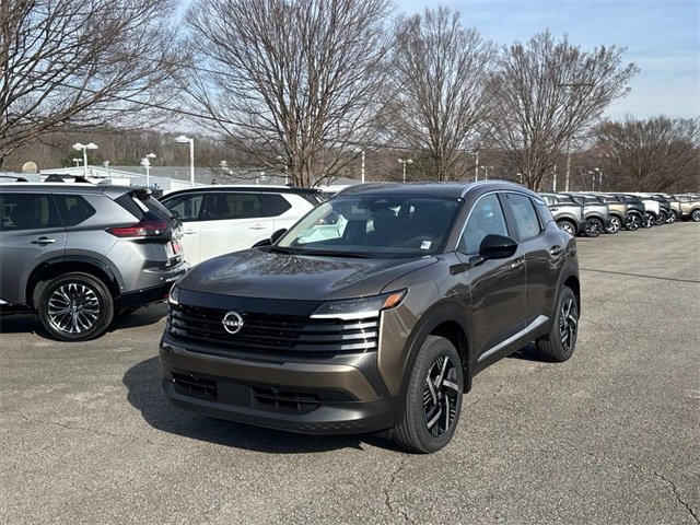 New 2026 Nissan Kicks SV w/ SV Premium Package image 2