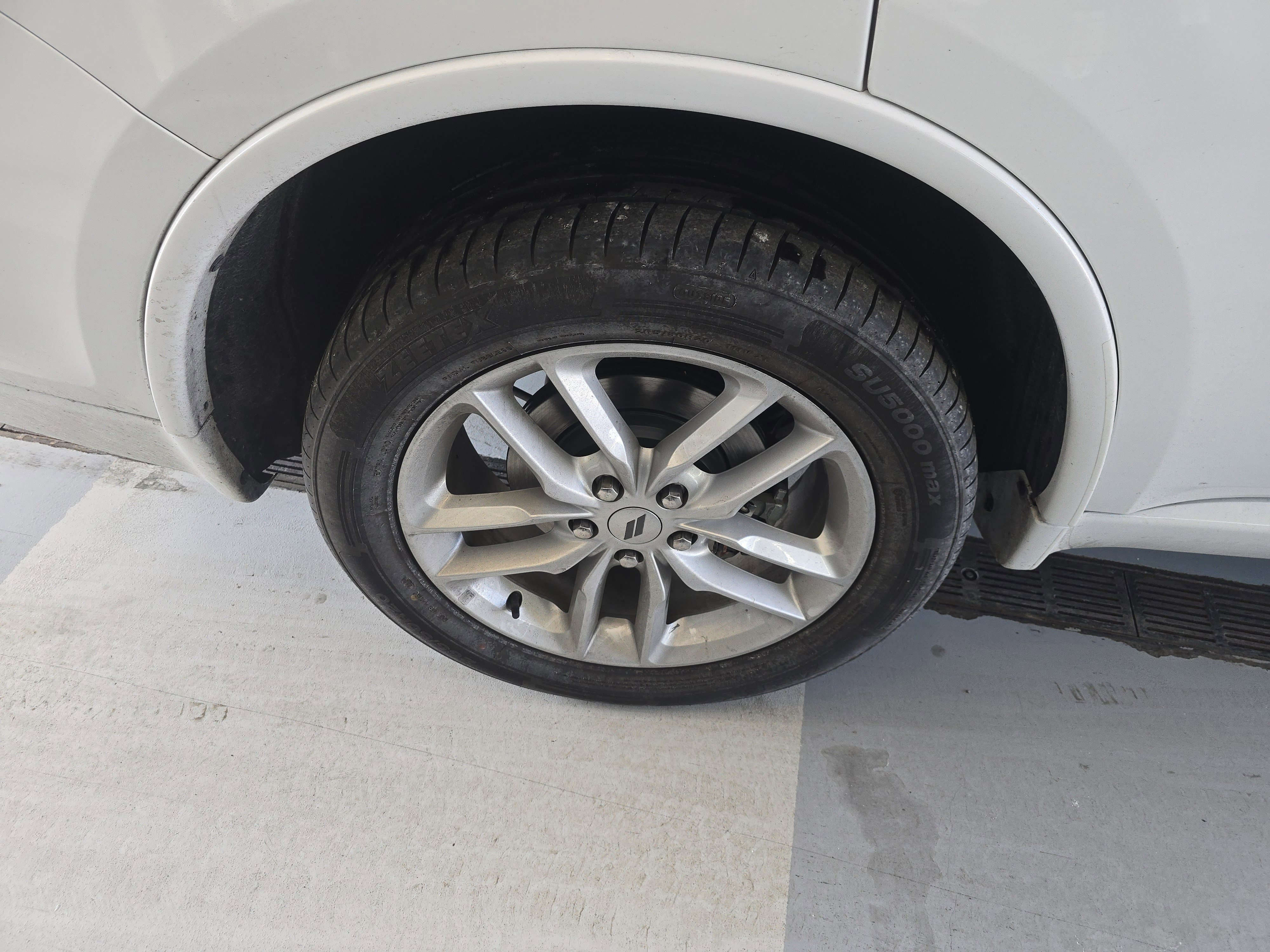 Used 2023 Dodge Durango GT image 9