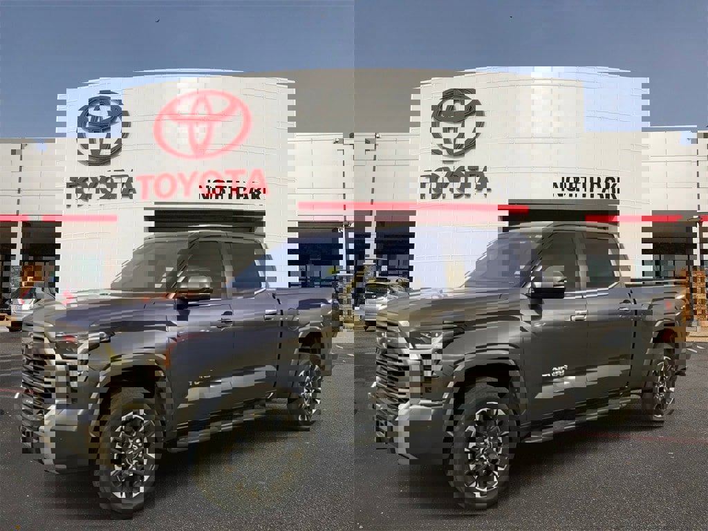 Used 2024 Toyota Tundra Limited w/ Power Package