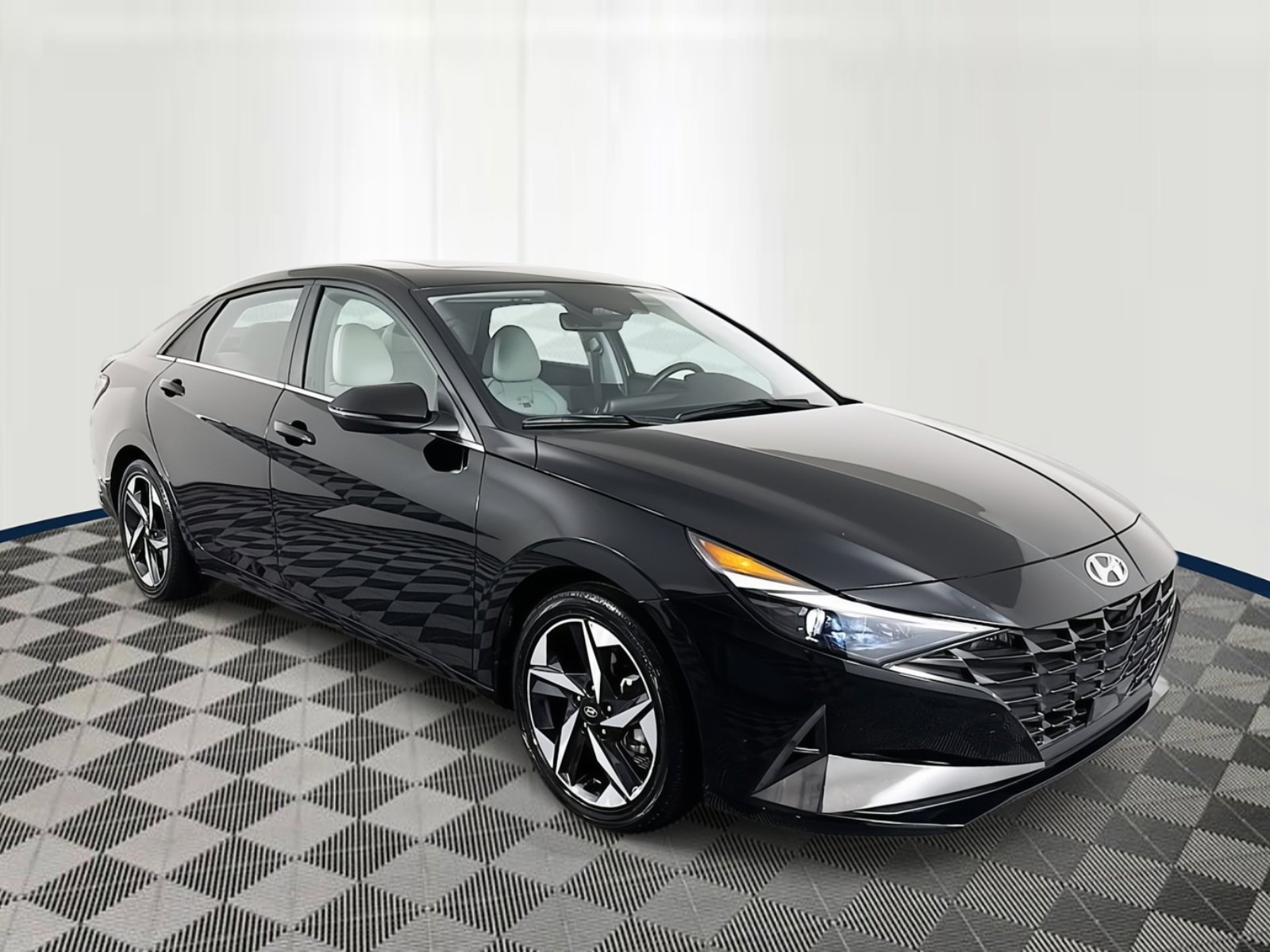 Certified 2022 Hyundai Elantra Limited