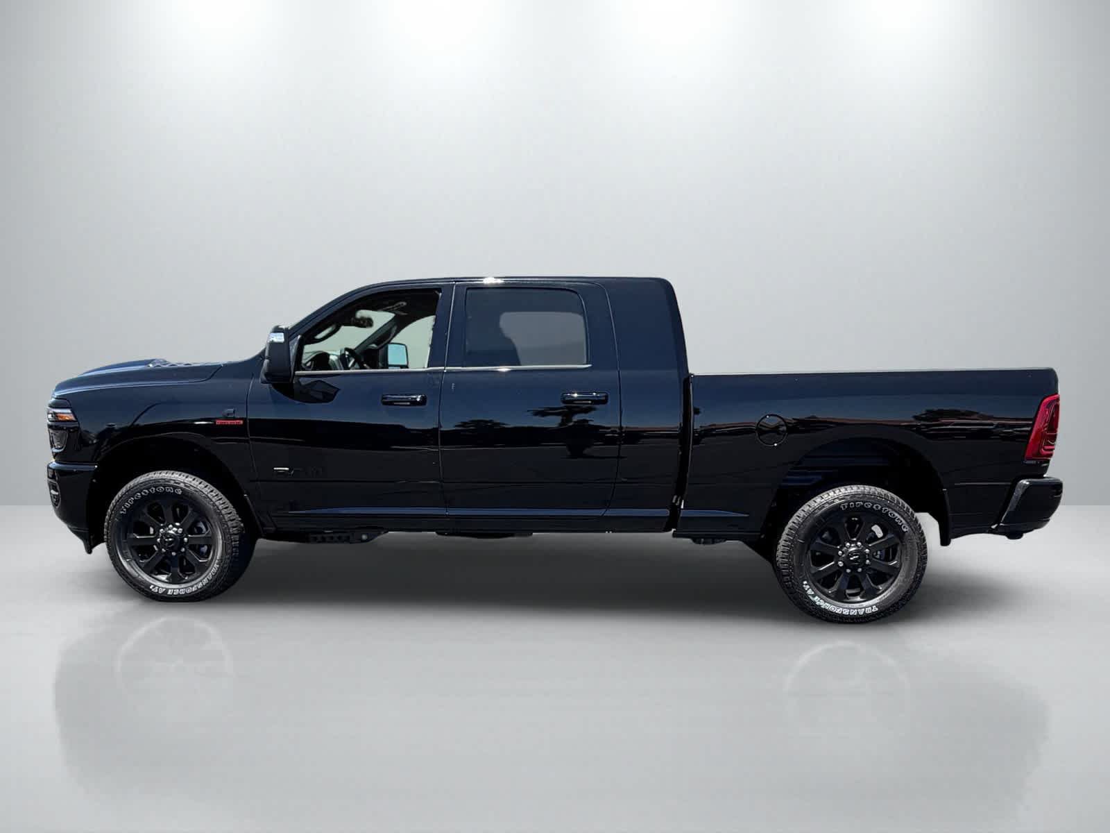 New 2026 RAM 2500 Laramie AWD/4WD image 2