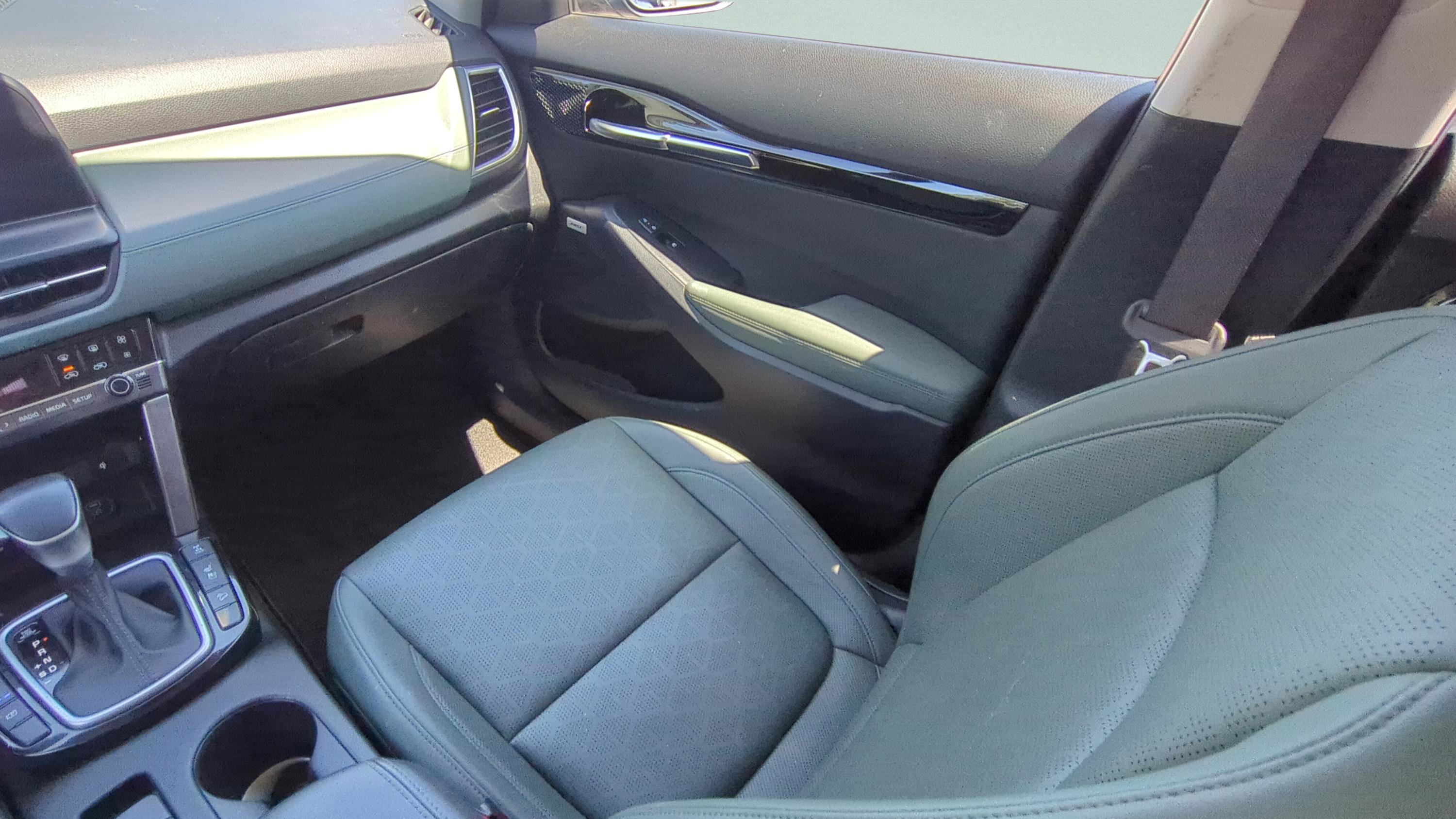 Certified 2024 Kia Seltos SX w/ SX Sunroof Package AWD/4WD image 14