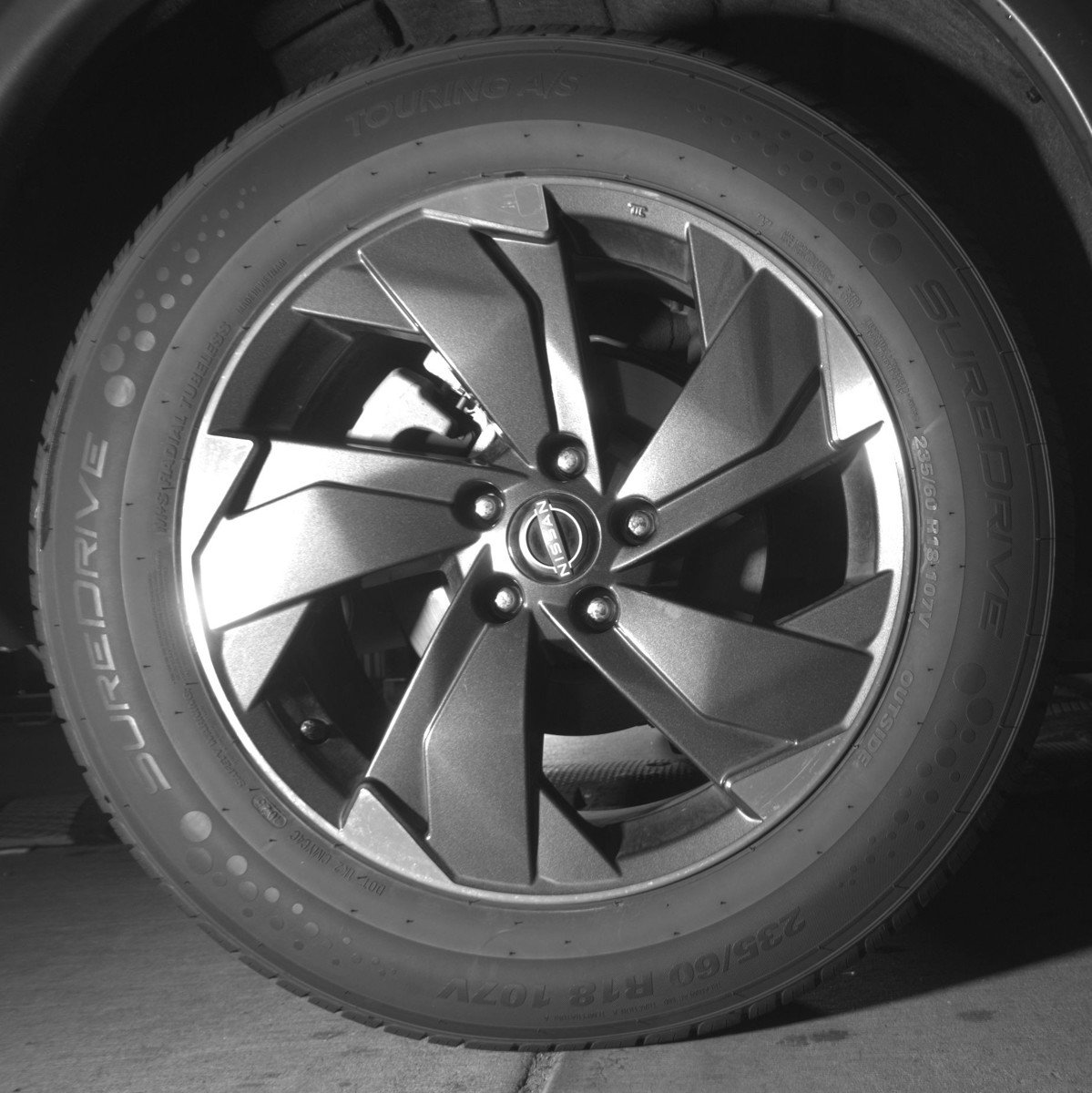 Used 2025 Nissan Rogue SV image 15