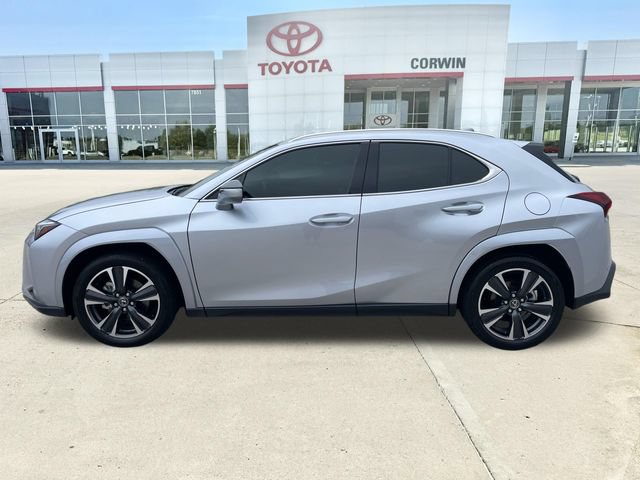 Used 2026 Lexus UX 300h AWD w/ Accessory Package (2T) image 3