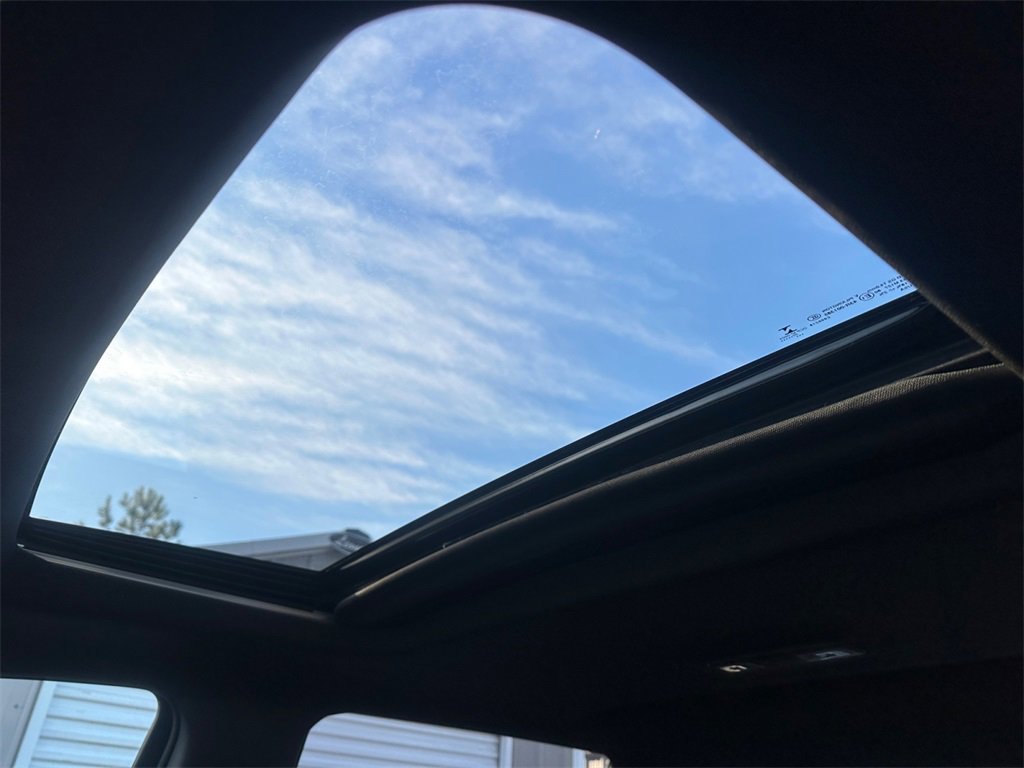 Used 2023 Chevrolet Silverado 2500 High Country w/ Technology Package image 23