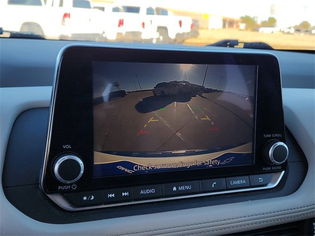 Used 2023 Nissan Rogue SV image 14