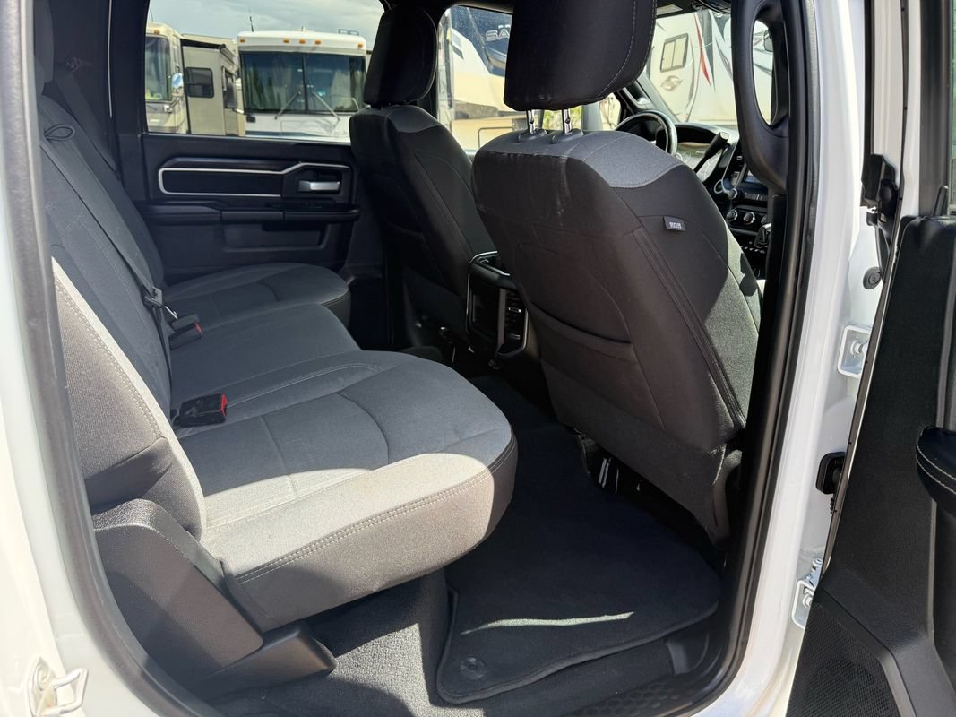 Used 2024 RAM 2500 Big Horn w/ Off Road Package AWD/4WD image 26