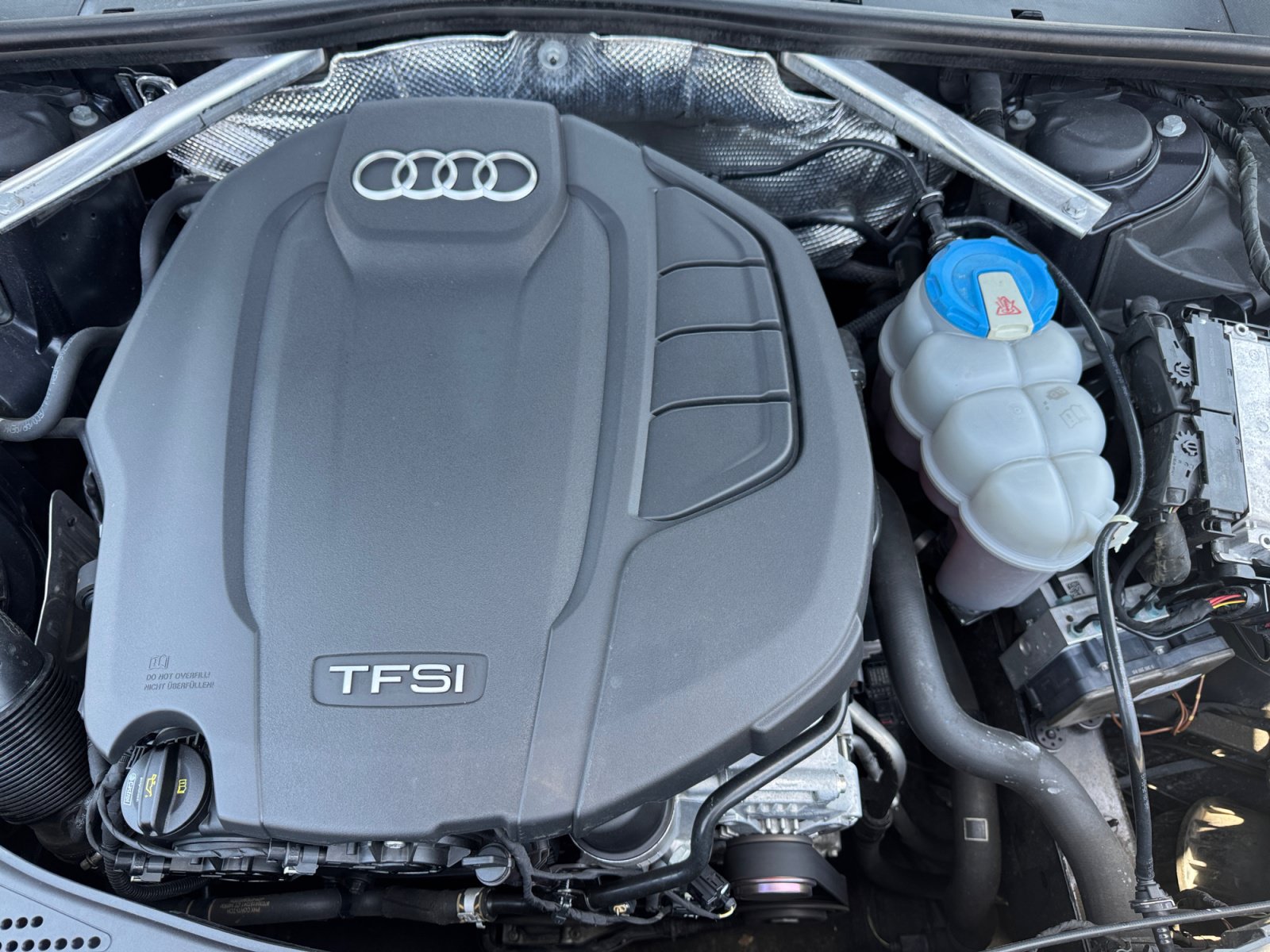 Used 2017 Audi A4 2.0T Premium FWD image 22
