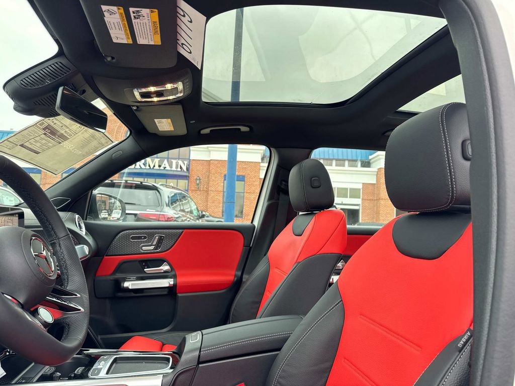 New 2025 Mercedes-Benz GLB 35 AMG GLB 35 AMGﾮ image 20