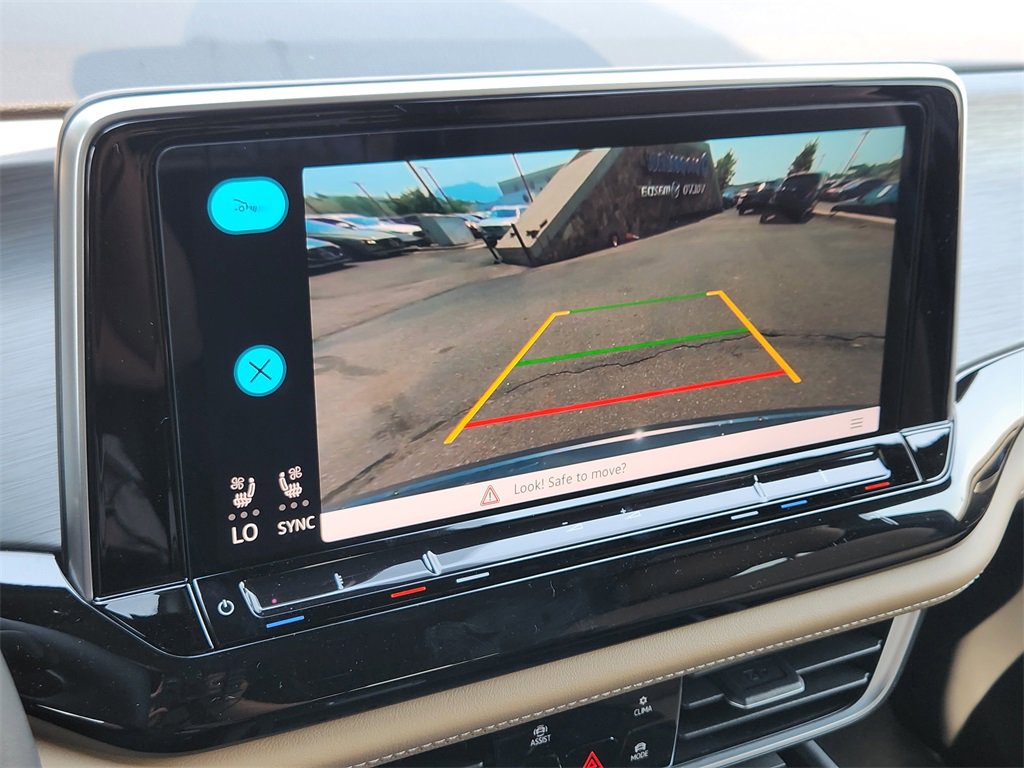 New 2025 Volkswagen Atlas Cross Sport SE image 11