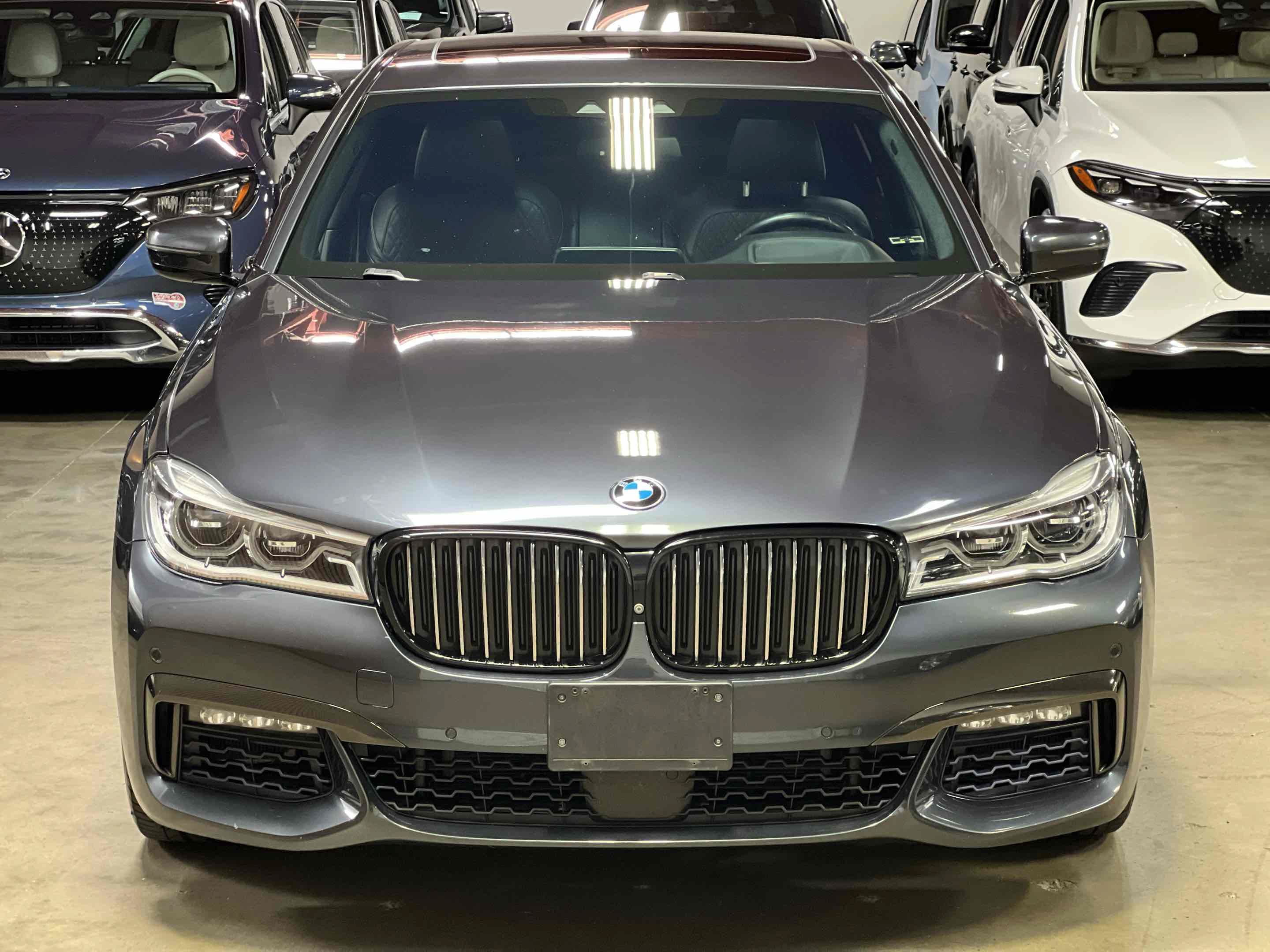 Used 2018 BMW 750i RWD image 30