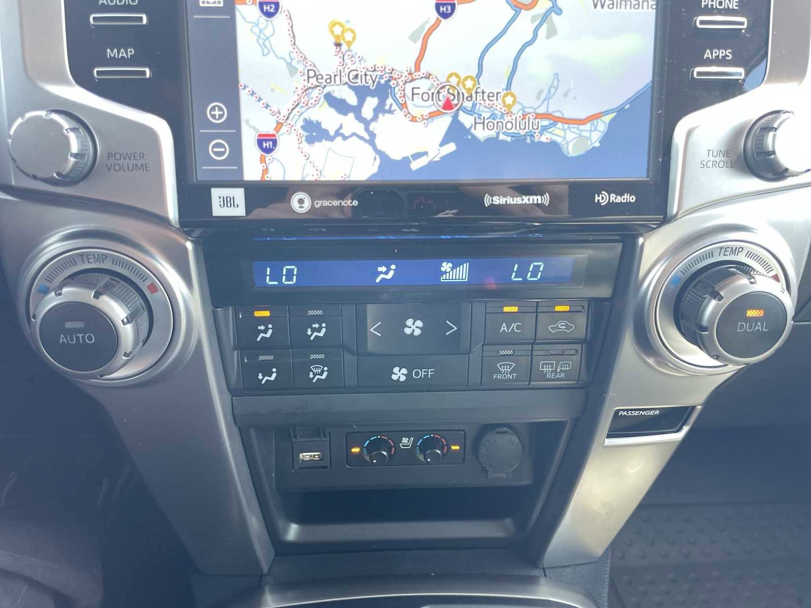 Used 2023 Toyota 4Runner Limited image 17