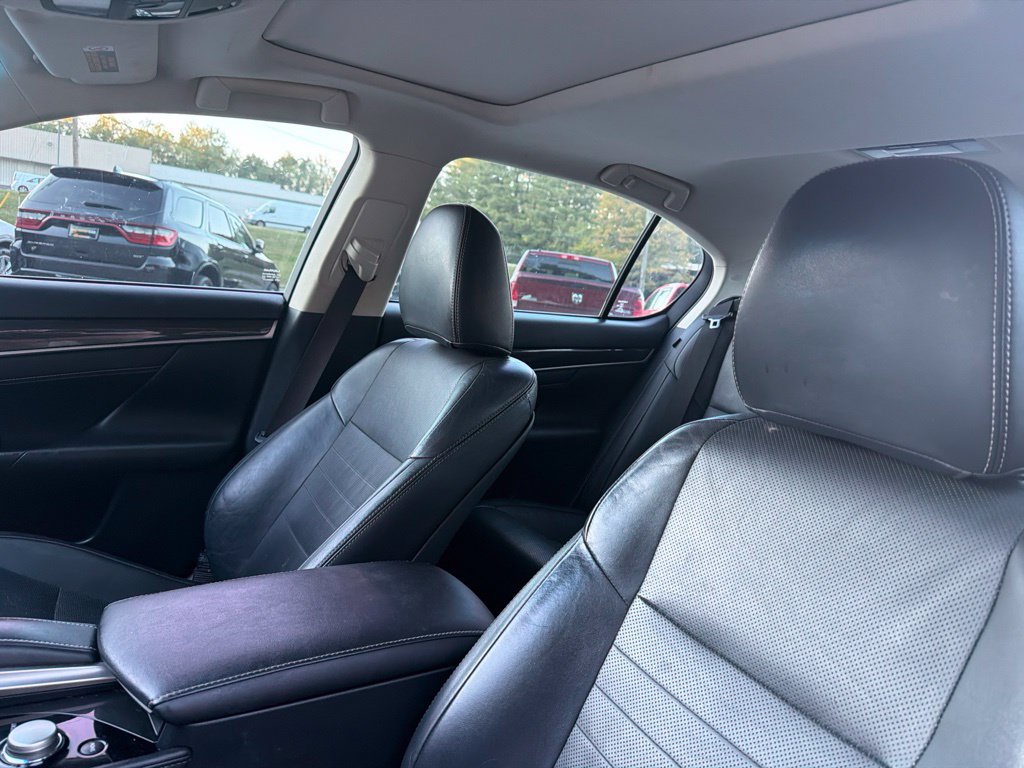 Used 2016 Lexus GS 350 AWD image 9