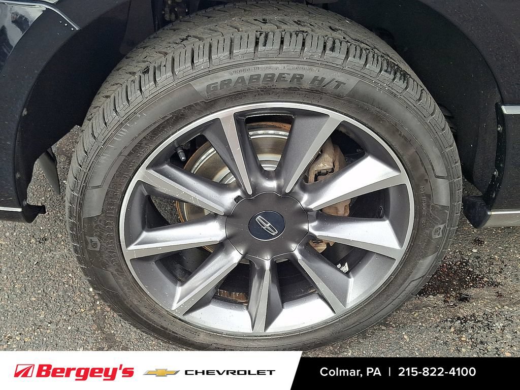Used 2017 Lincoln Navigator Reserve AWD/4WD image 10