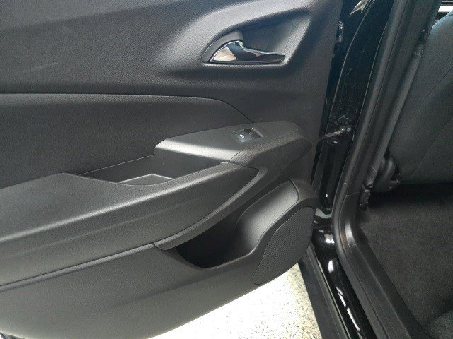 Certified 2024 Chevrolet Trax LS w/ Driver Confidence Package image 10