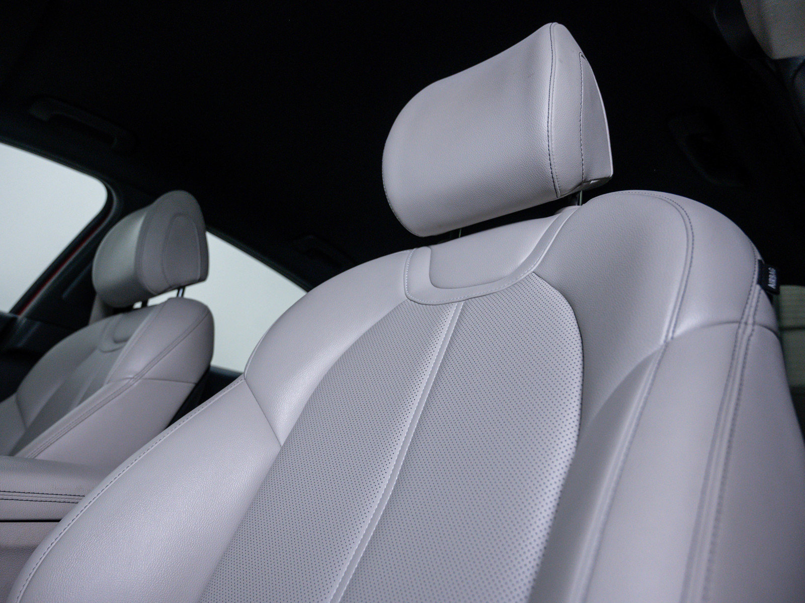 Used 2025 Genesis G80 2.5T Sport Prestige image 19