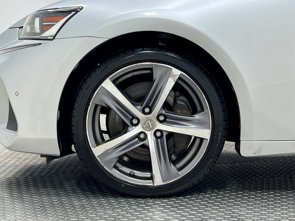 Used 2017 Lexus IS 200t w/ Premium Package RWD image 37