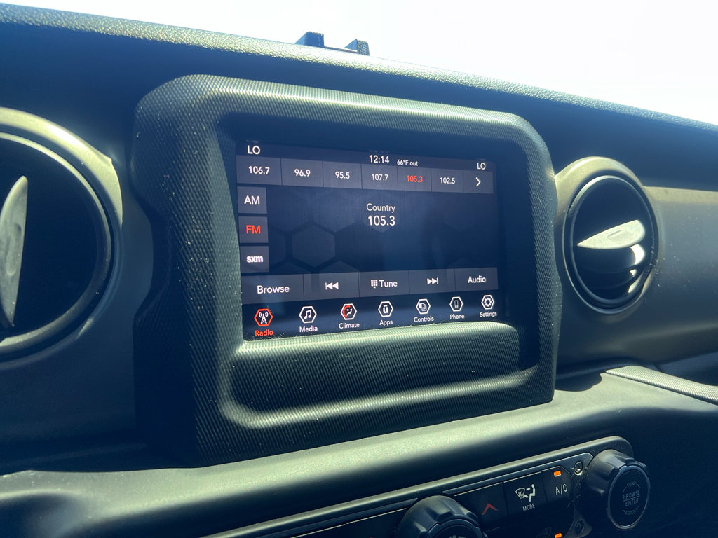 Used 2021 Jeep Gladiator Sport image 23