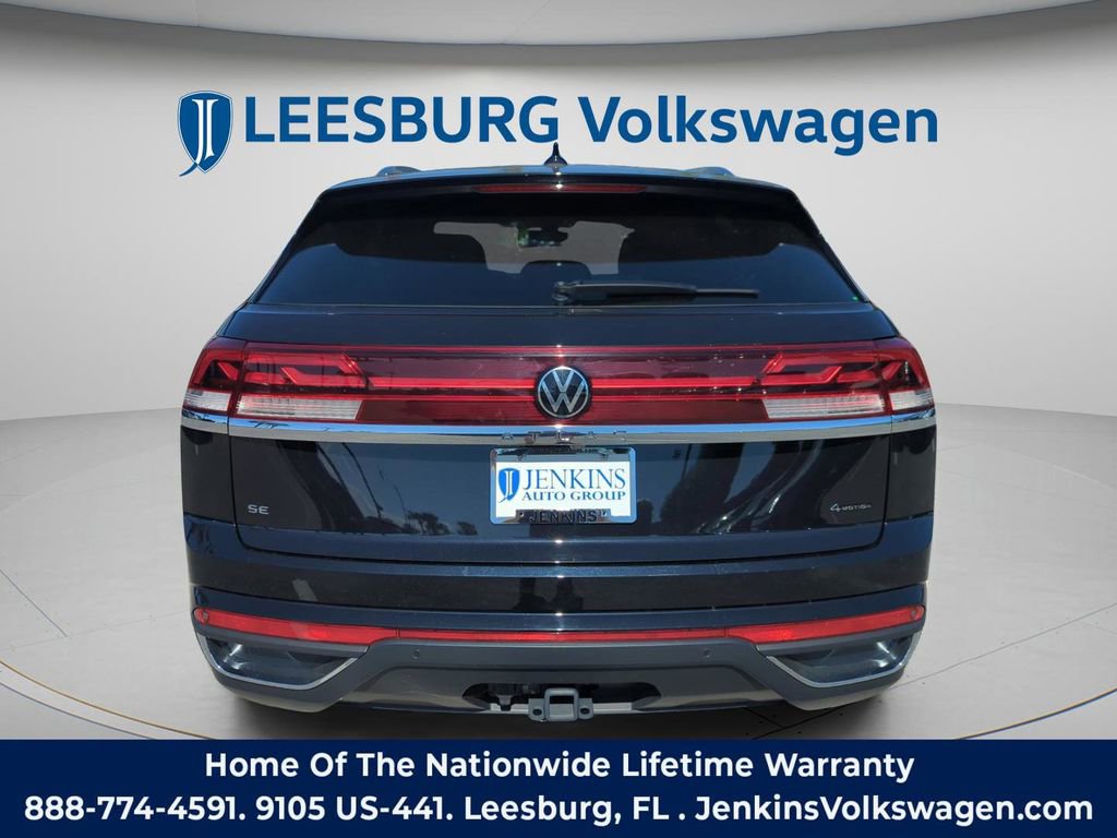 New 2025 Volkswagen Atlas Cross Sport SE image 7