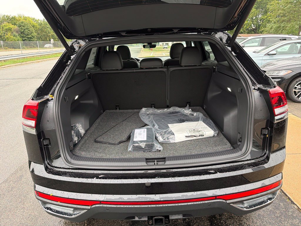 New 2026 Volkswagen Atlas Cross Sport SE AWD/4WD image 7