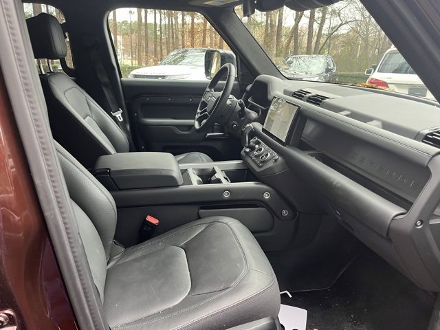 Used 2025 Land Rover Defender 110 Sedona Red Edition image 11