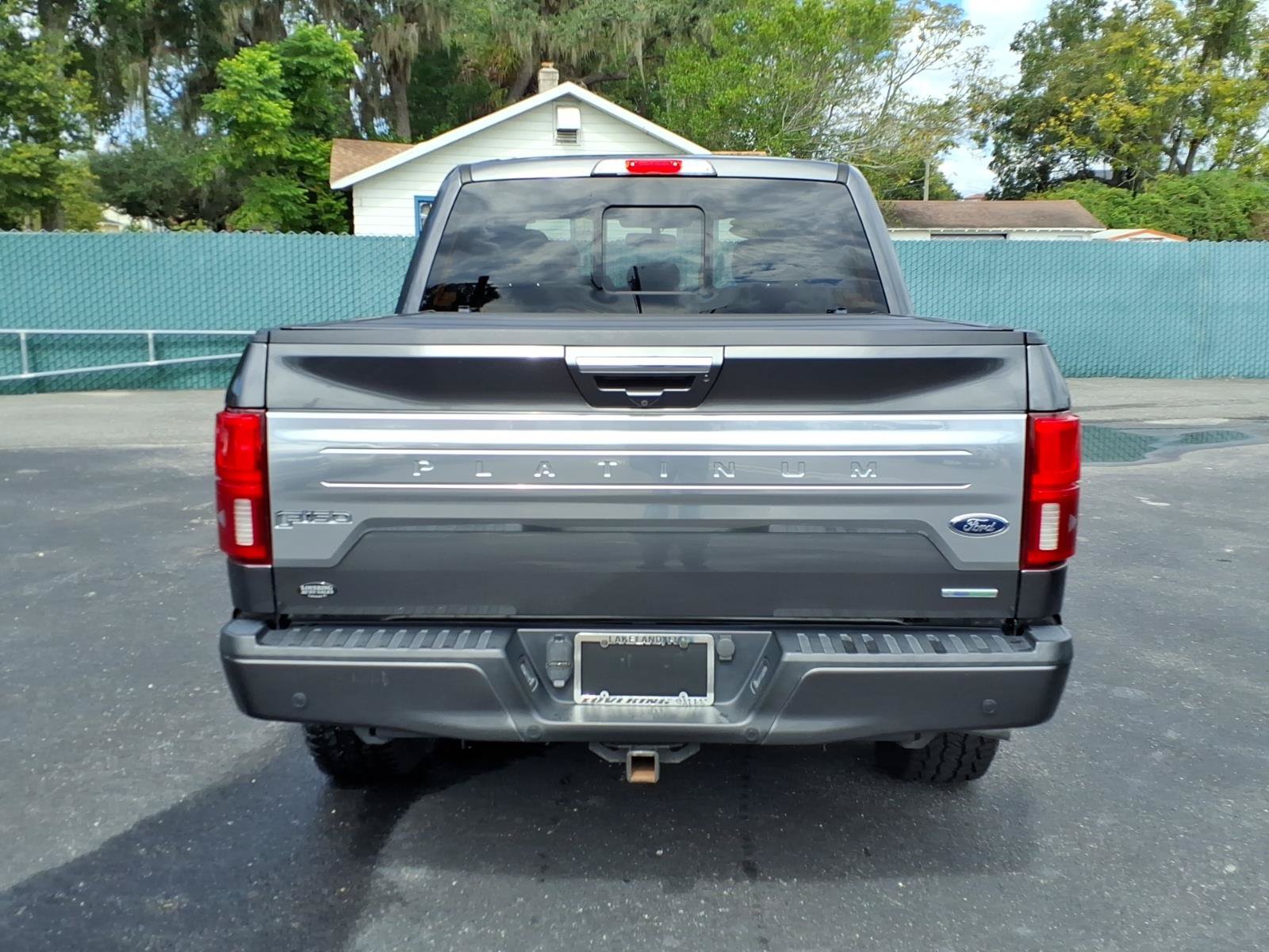 Used 2018 Ford F150 Platinum w/ Equipment Group 701A Luxury AWD/4WD image 4