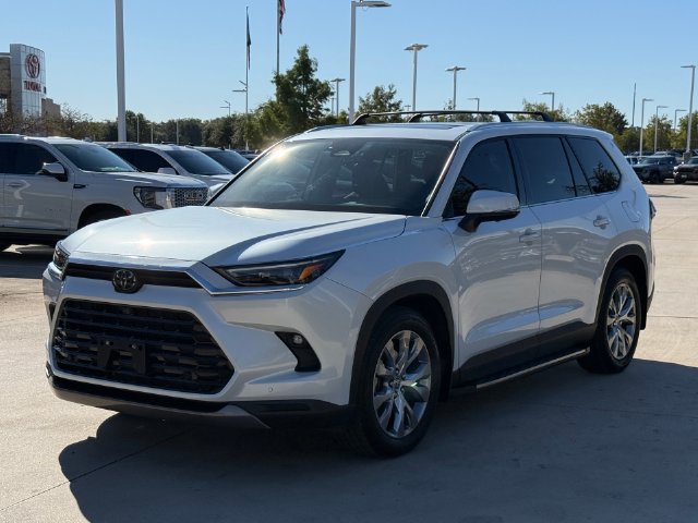Used 2025 Toyota Grand Highlander FWD image 10