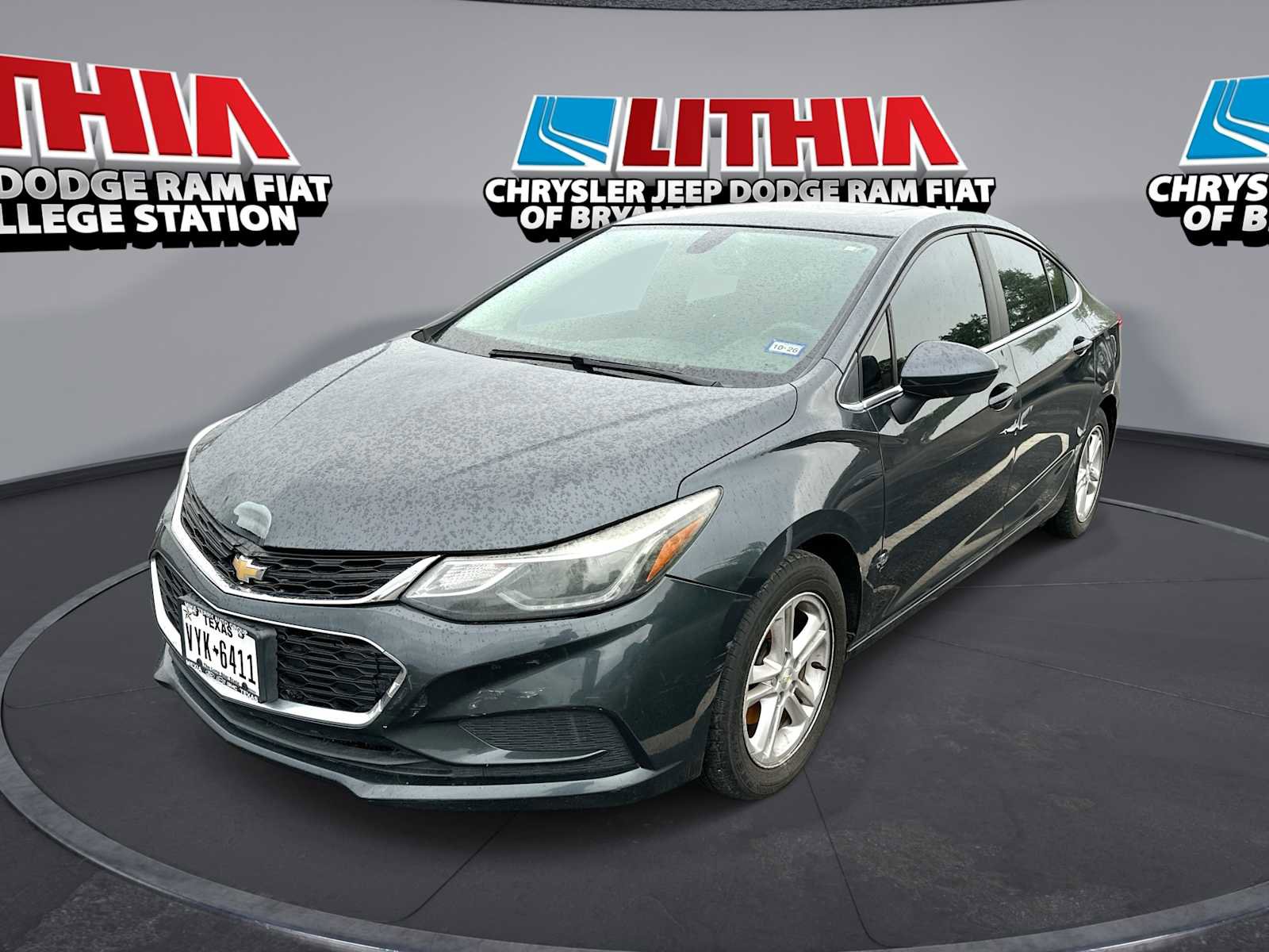 Used 2017 Chevrolet Cruze LT w/ Sun And Sound Package FWD image 1