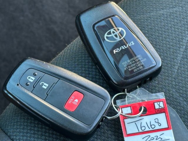 Certified 2025 Toyota RAV4 XLE AWD/4WD image 21