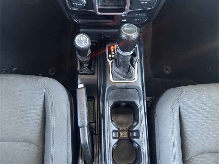 Used 2021 Jeep Gladiator Sport AWD/4WD image 12