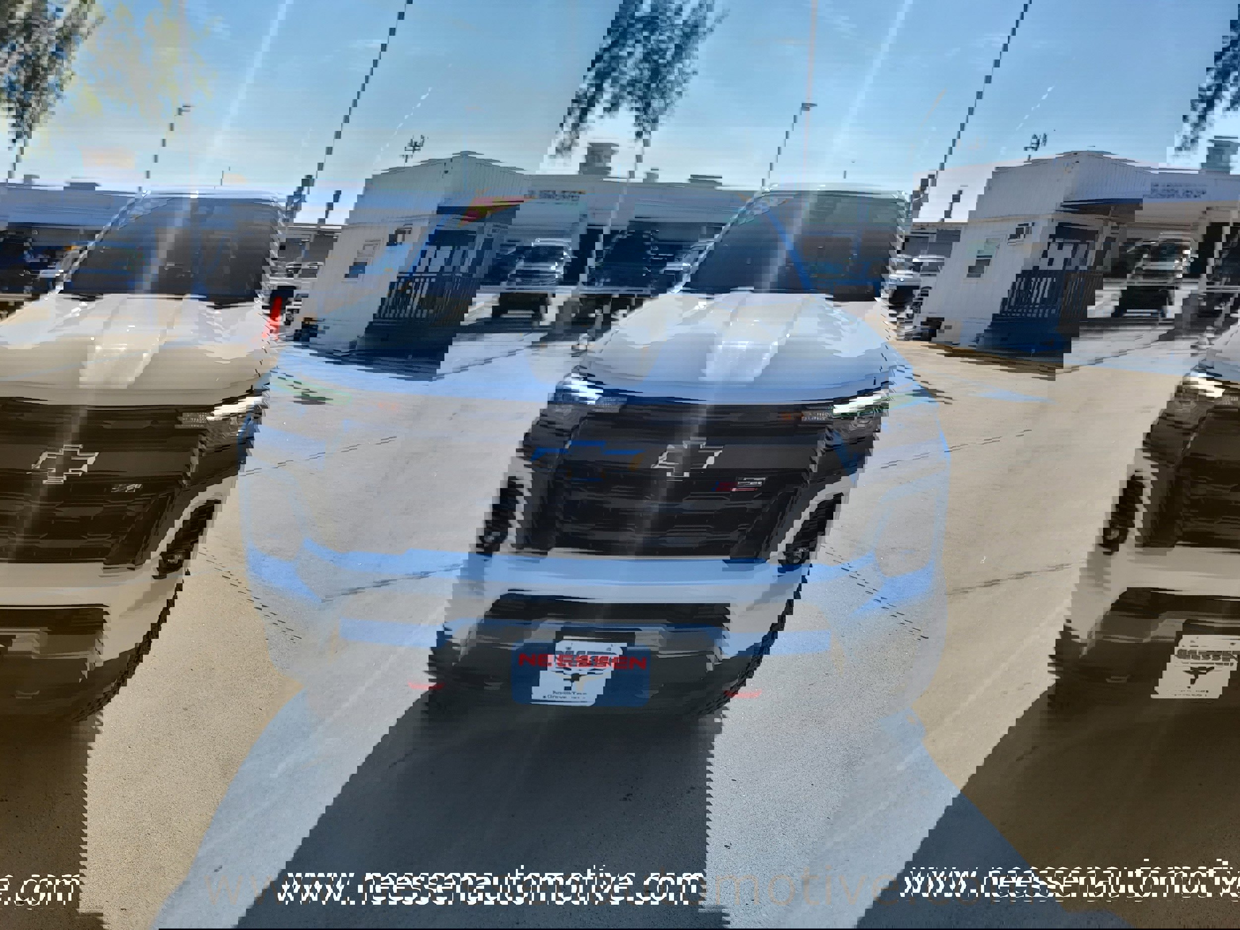 Used 2024 Chevrolet Colorado Z71 w/ Z71 Convenience Package 2 image 2