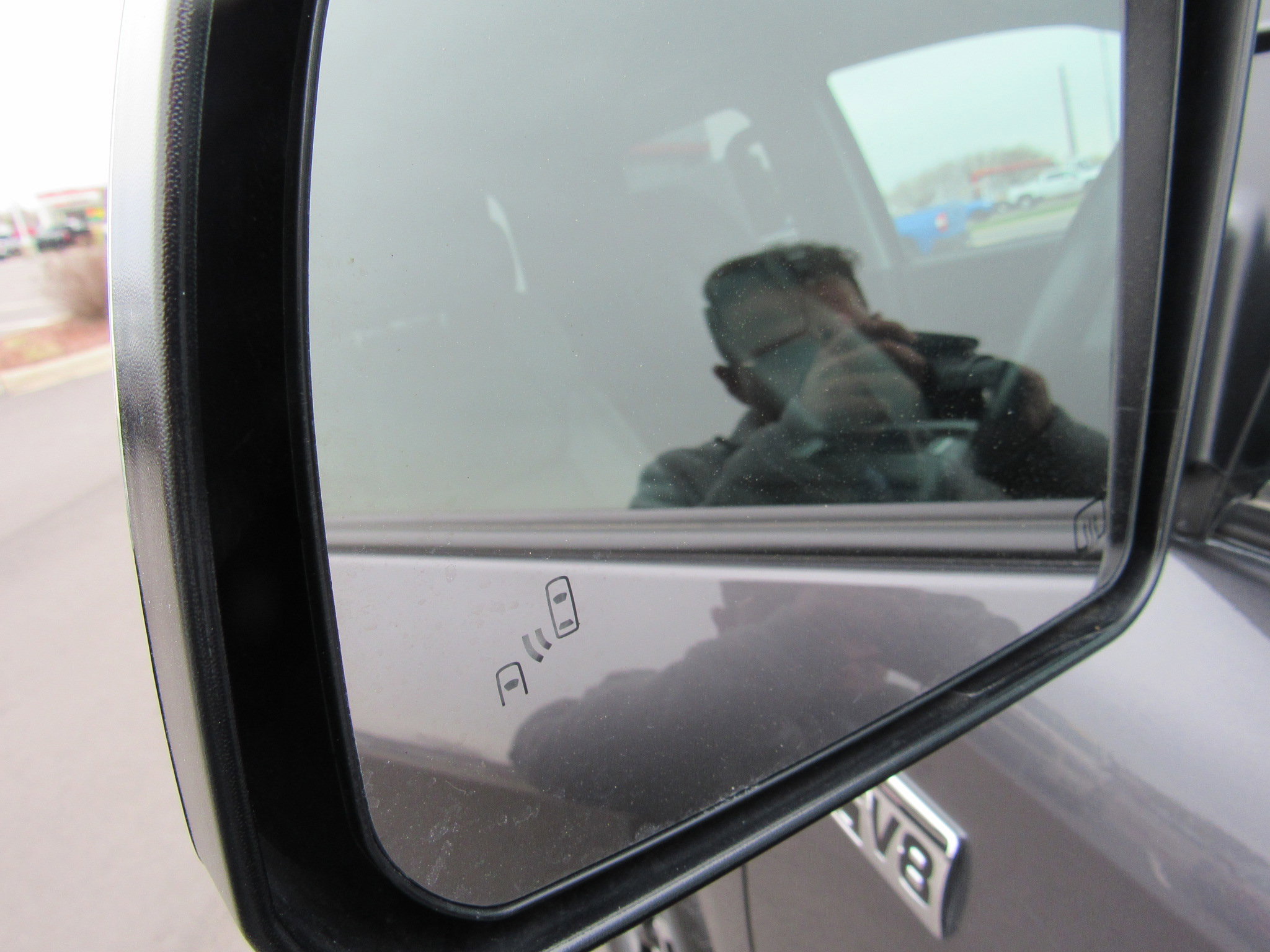 Used 2019 Toyota Tundra Limited w/ Limited Premium Package image 25