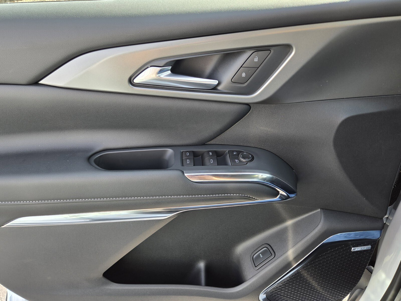 New 2026 Chevrolet Traverse LT w/ Enhanced Driving Package FWD image 13