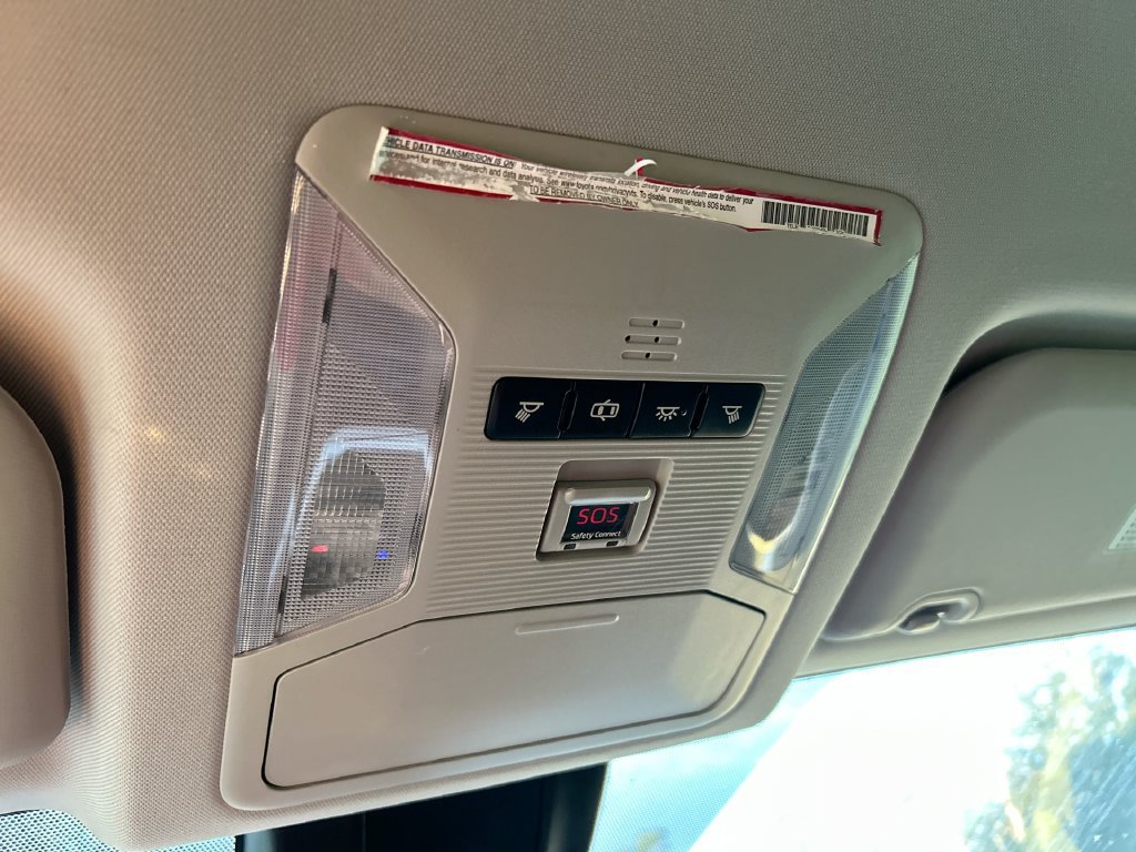 Used 2019 Toyota RAV4 LE FWD image 25
