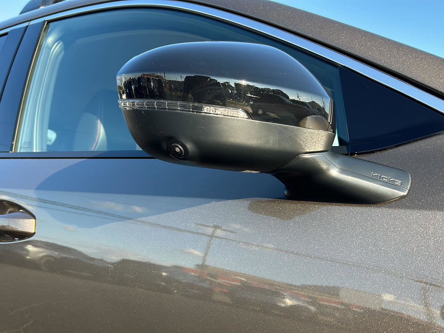 New 2026 Nissan Kicks SR w/ Cold Weather Package image 9