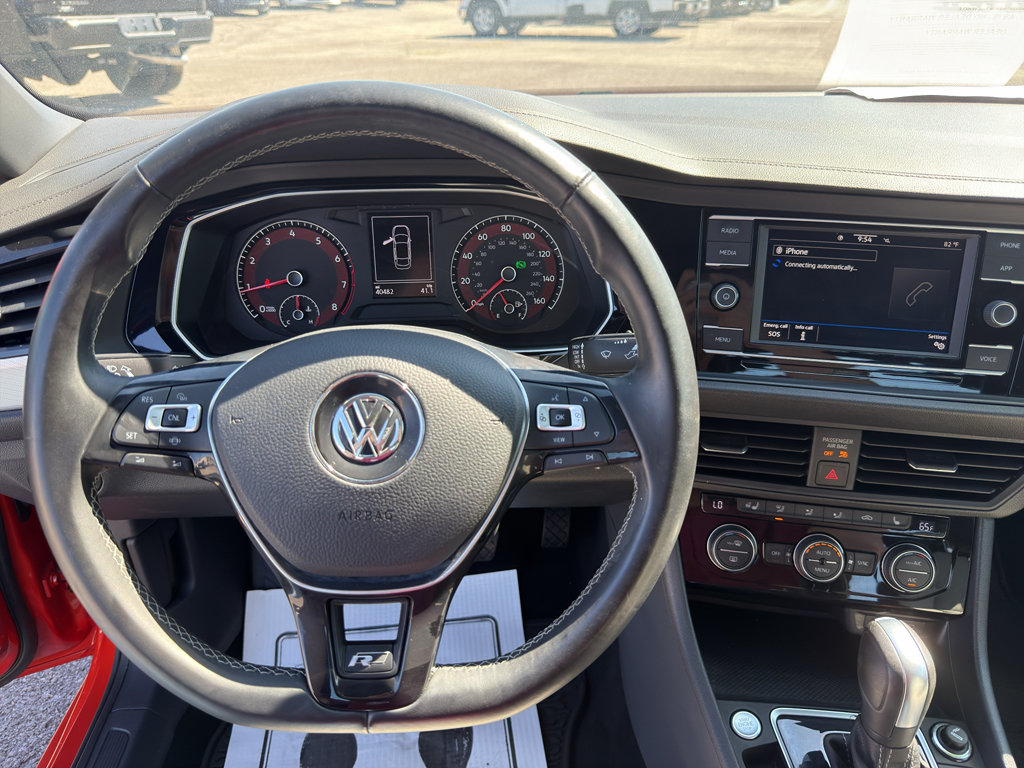 Used 2020 Volkswagen Jetta R-Line w/ R-Line Cold Weather Package FWD image 15