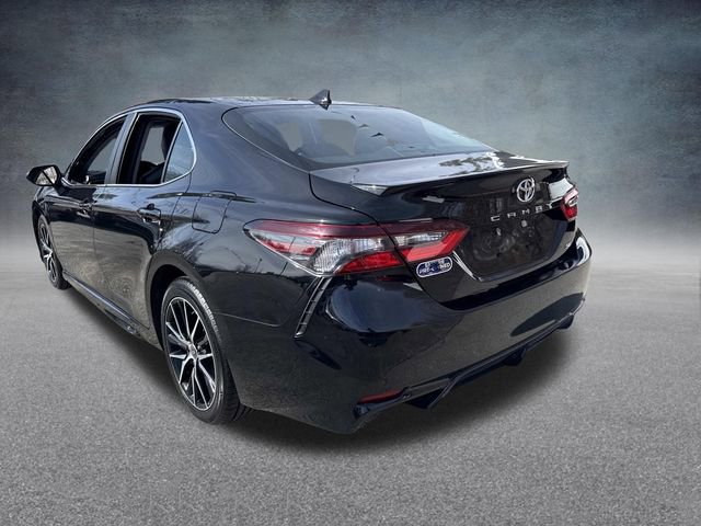 Used 2023 Toyota Camry SE image 9