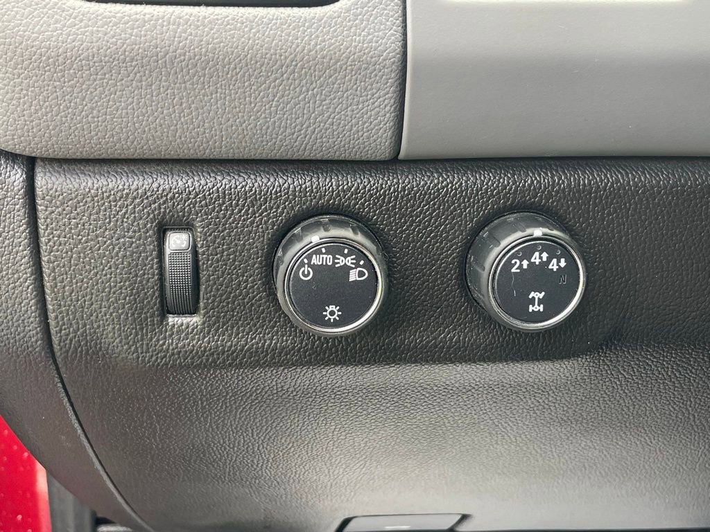 Certified 2021 Chevrolet Colorado W/T w/ Custom Special Edition AWD/4WD image 30