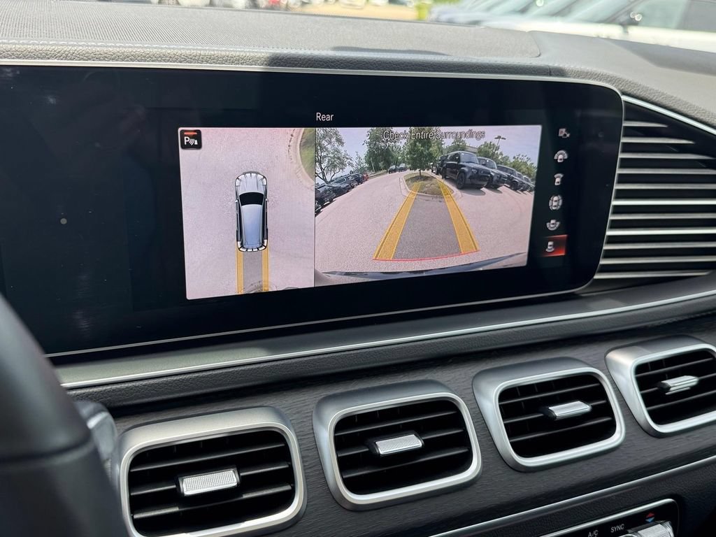 Used 2023 Mercedes-Benz GLS 450 4MATIC image 19