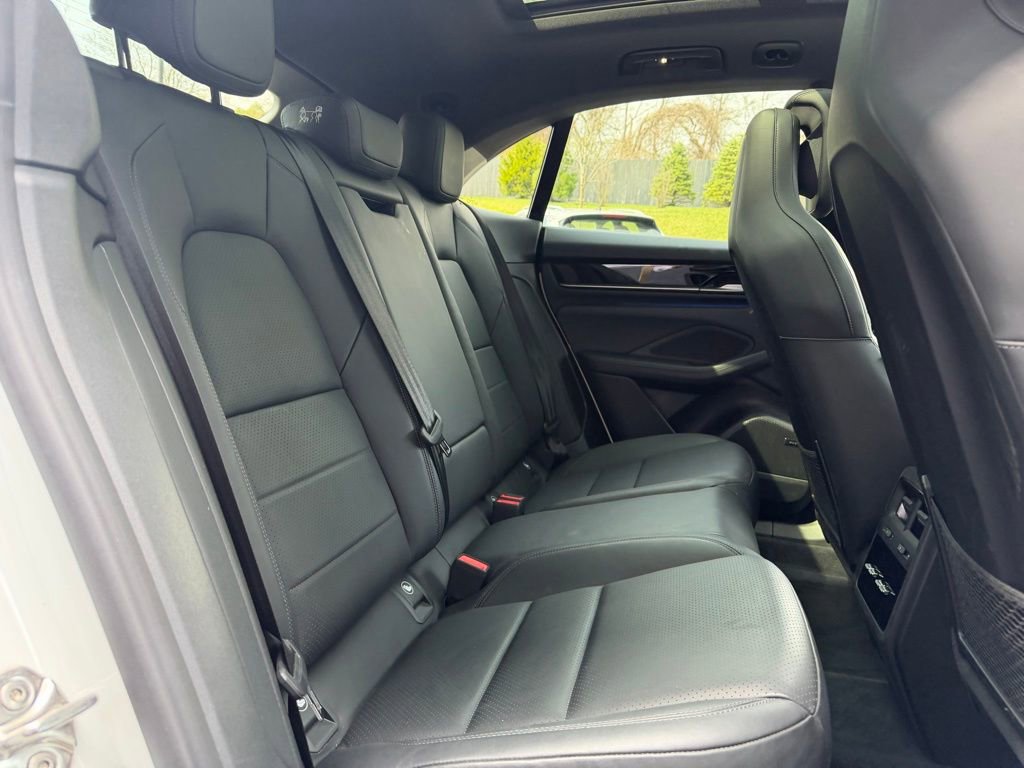 New 2025 Porsche Macan 4S Electric image 20