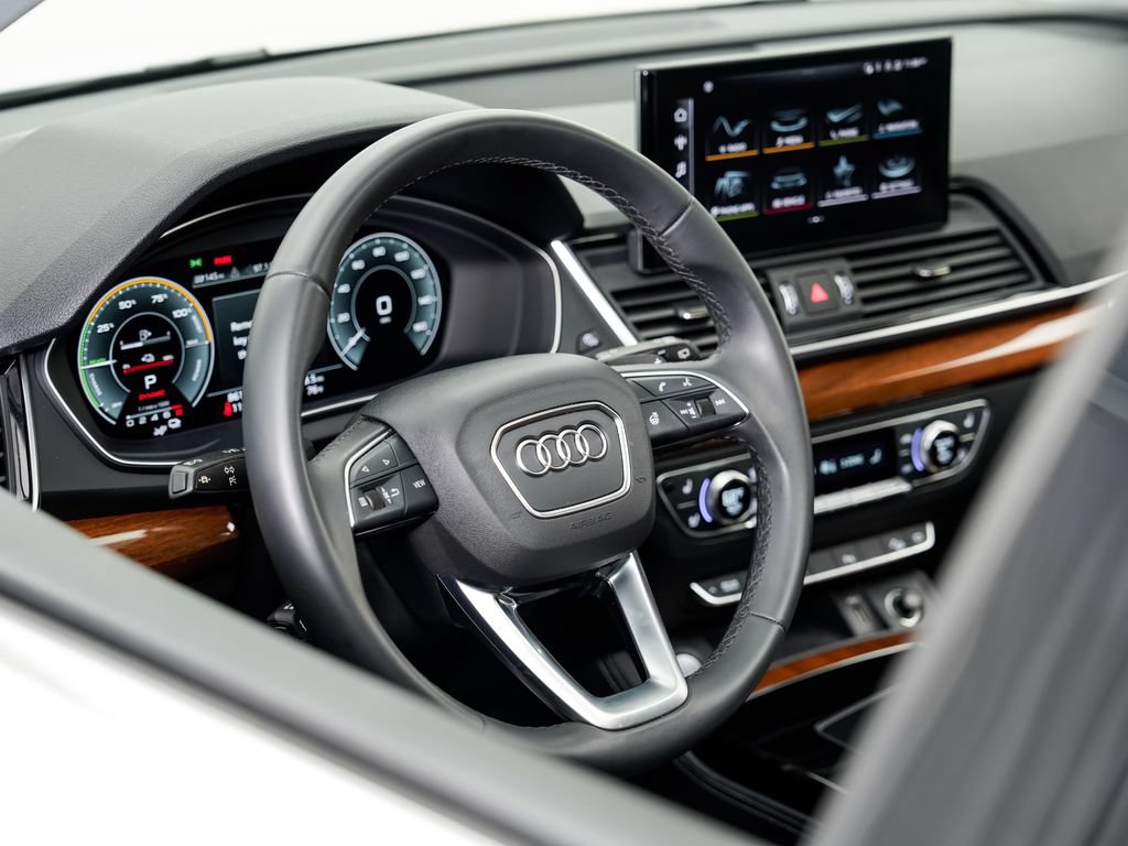 Used 2021 Audi Q5 e Premium Plus AWD/4WD image 9