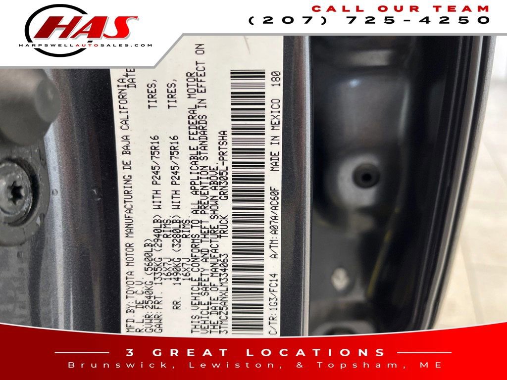 Used 2020 Toyota Tacoma SR5 AWD/4WD image 16