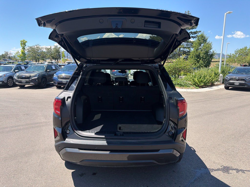 Used 2025 GMC Terrain Elevation AWD/4WD image 16