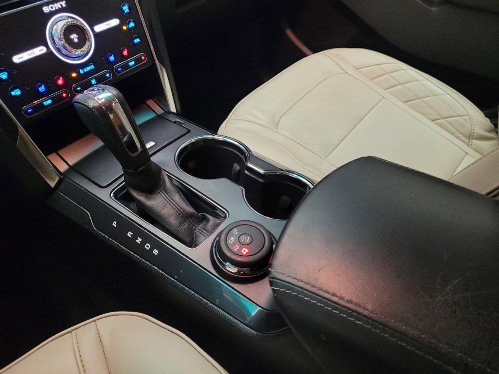 Used 2016 Ford Explorer Platinum AWD/4WD image 26