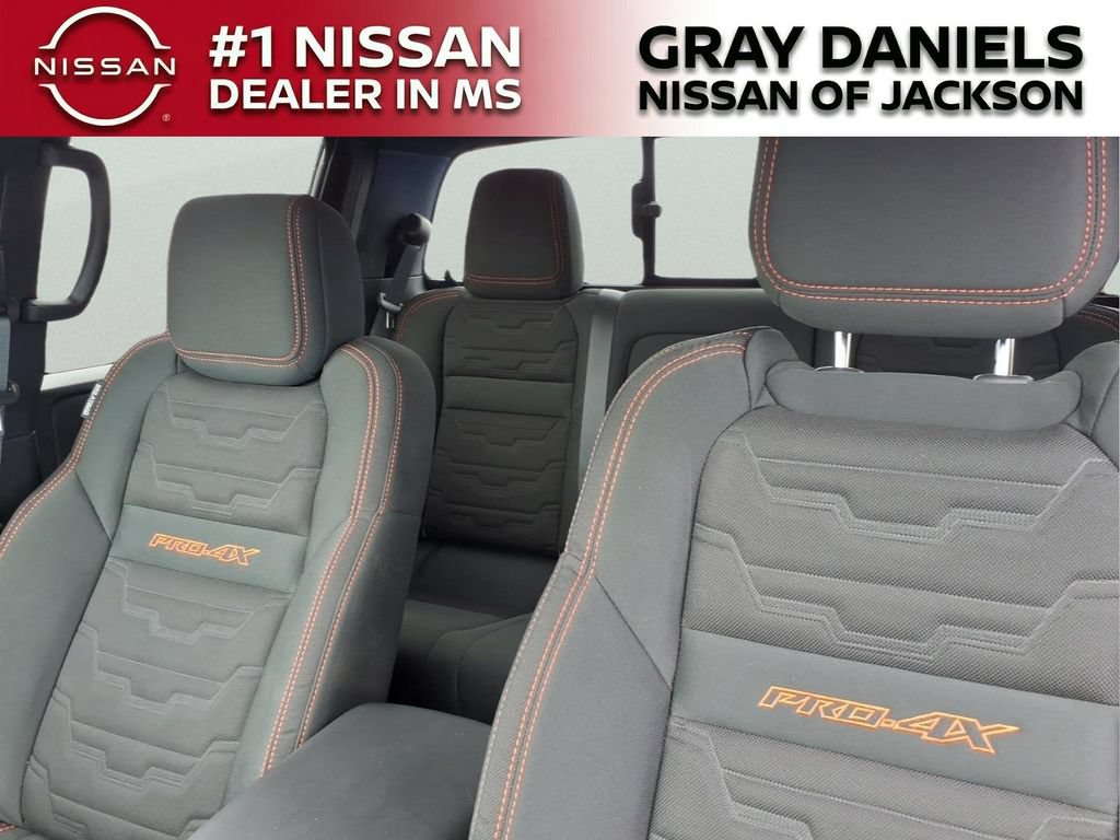 Certified 2025 Nissan Frontier PRO-4X AWD/4WD image 30