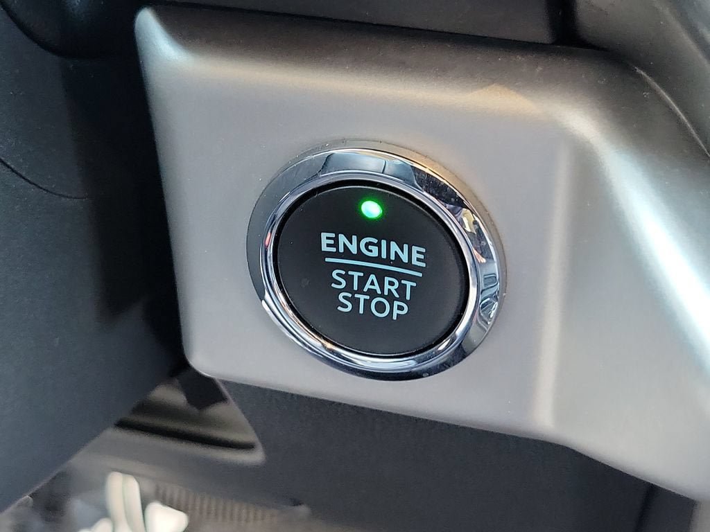 Used 2024 Ford Expedition XLT RWD image 29