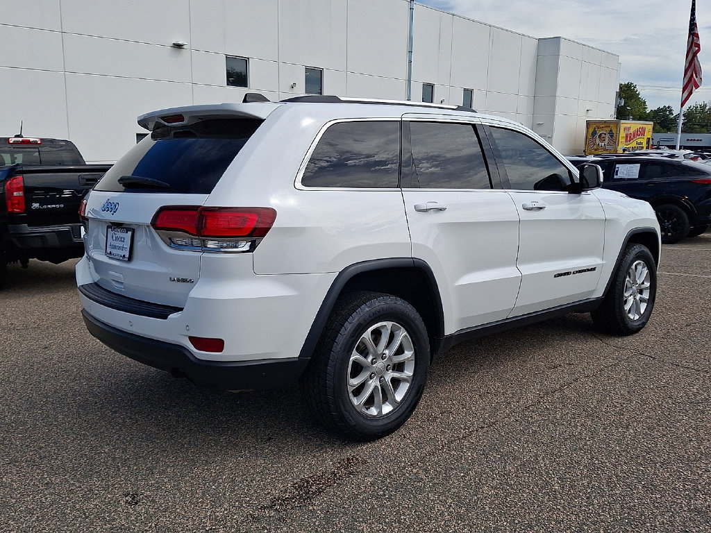 Used 2021 Jeep Grand Cherokee Laredo AWD/4WD image 9