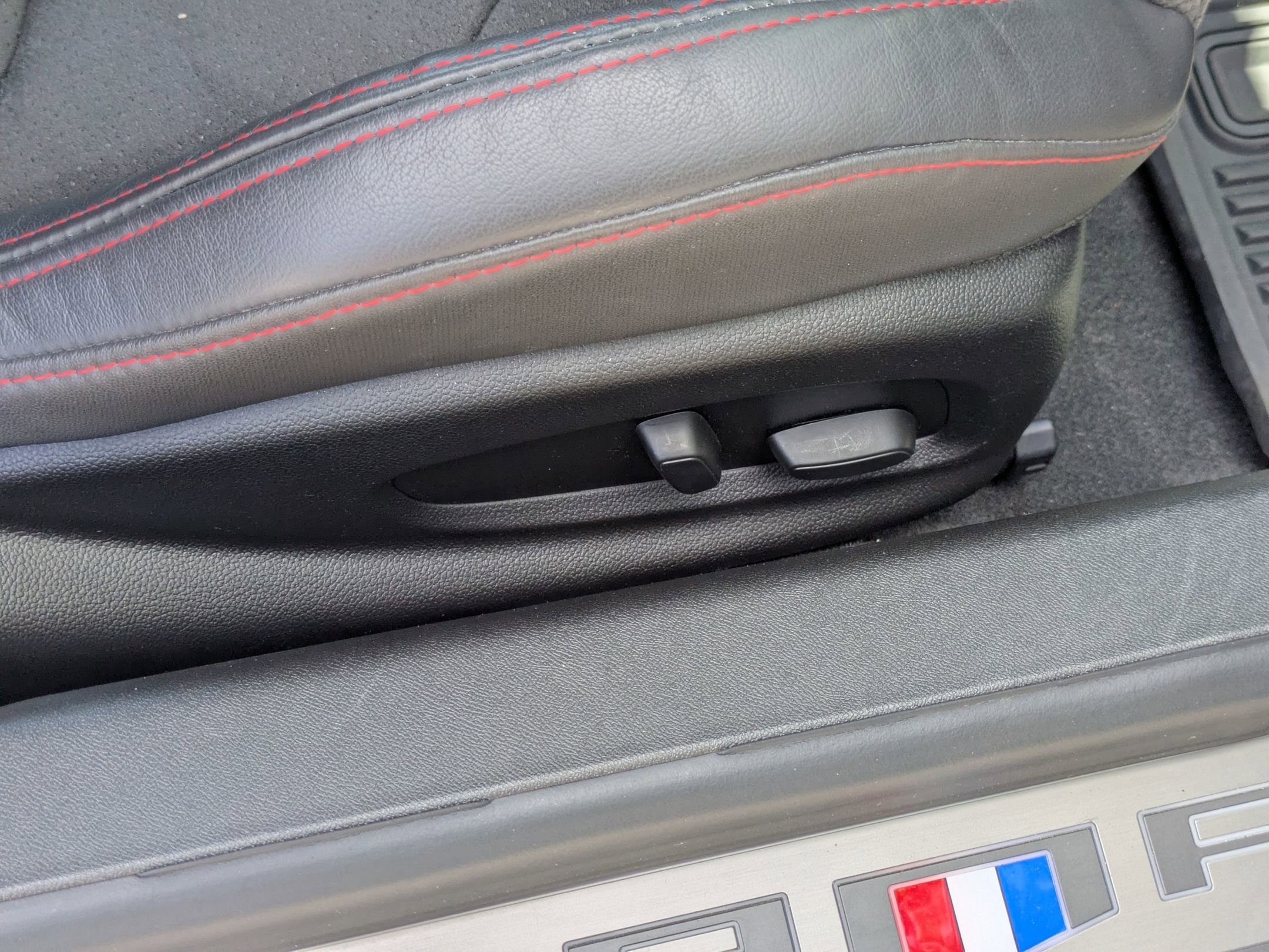 Used 2023 Chevrolet Camaro ZL1 RWD image 31