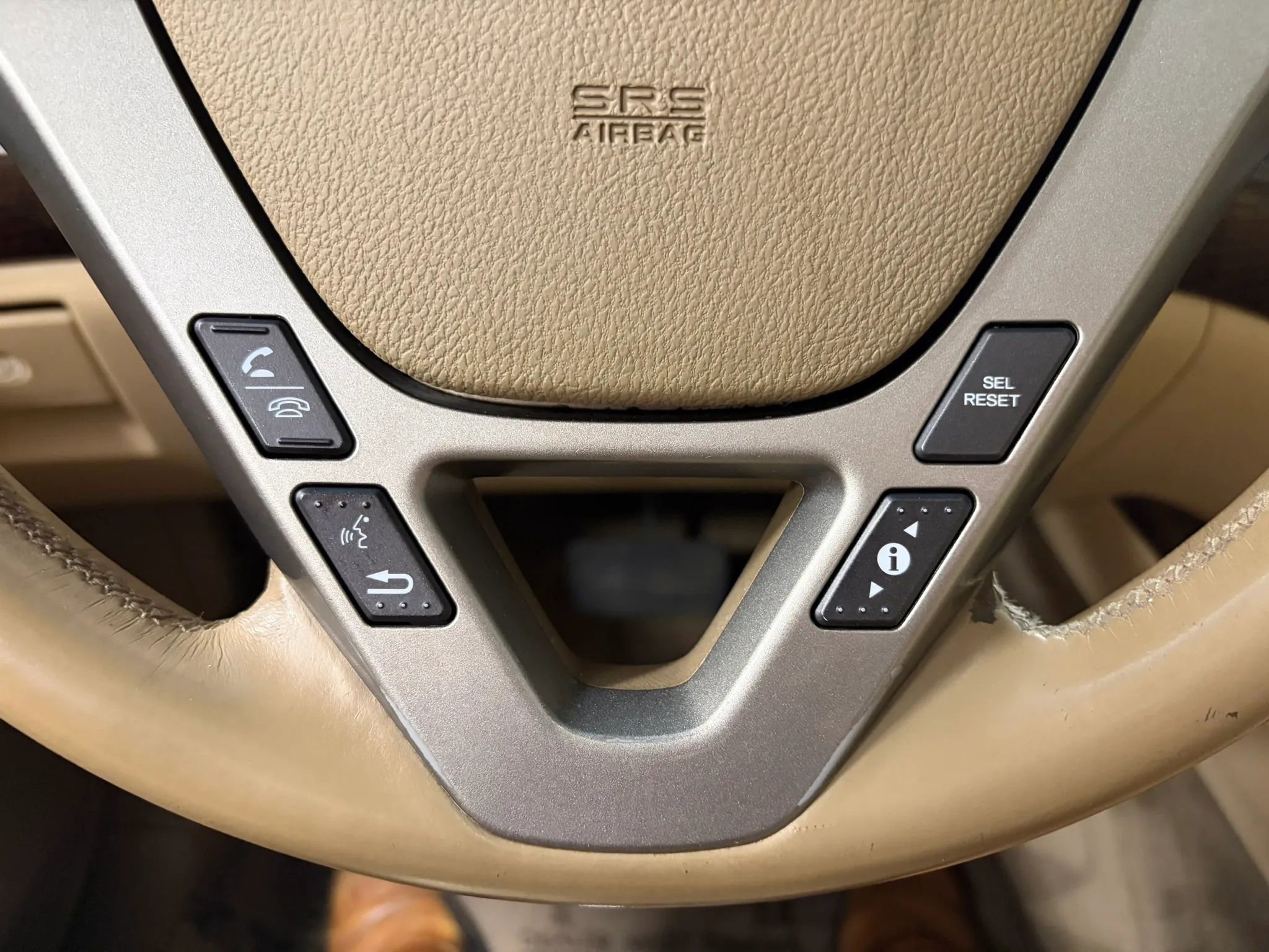 Used 2012 Acura MDX w/ Technology & Entertainment image 36