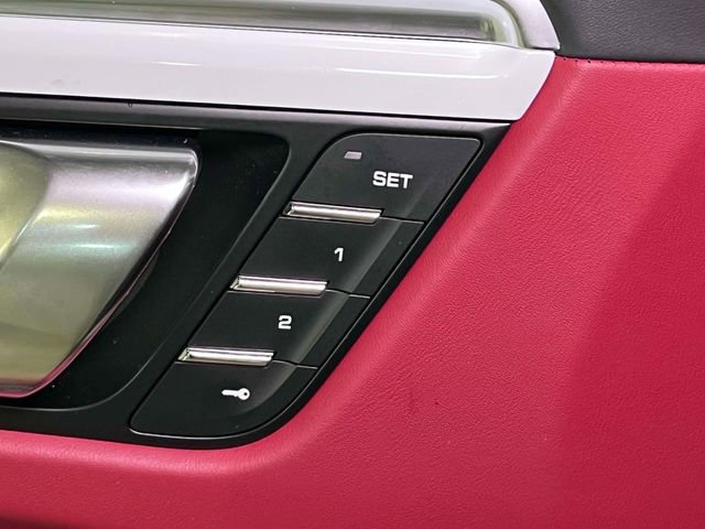 Certified 2023 Porsche Macan Turbo image 37